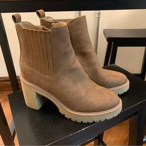 Dolce vita brown platform booties 9